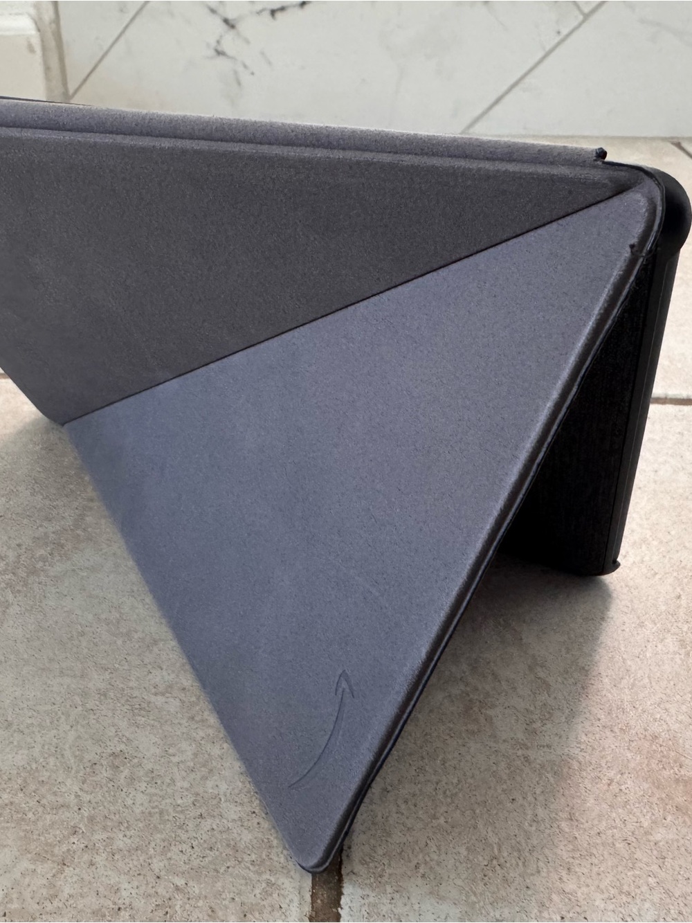 Amazon Fire Tablet in Dark Gray Folio Case - Picture 3 of 3